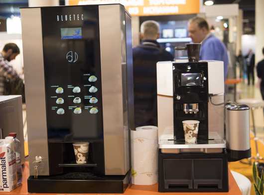 Купить кофе аппарат самообслуживания для бизнеса. Кофемашины Jofemar BLUETEC g23. BLUETEC g23 кофейный аппарат. Кофейный аппарат Jofemar BLUETEC g23. Кофемашина автоматическая Jofemar BLUETEC G 23.